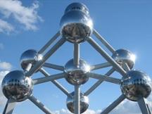 Het Atomium is een monument in het Heizelpark in Brussel. Het Atomium staat voor de Wereldtentoonstelling in Brussel in 1958, de zogenaamde Expo 58, als symbool voor het metaal ijzer dat sterk in ontwikkeling was.