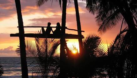 Costa Rica is een prachtig land om heen te gaan voor een rondreis! Hier een foto van een geweldige zonsondergang in het zuidwesten, elke dag net weer wat anders!