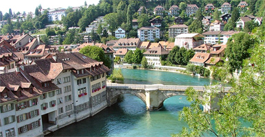 Bern de bondstad van Zwitserland is een stad vol met mooie bezienswaardigheden. In de stad wonen ongeveer 125.000 Zwitsers.