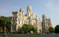 Madrid is de hoofdstad en grootste stad van Spanje. Het is na Londen en Parijs de op twee na grootste stad en metropool van de Europese Unie.