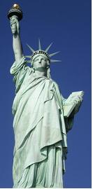 New york stedentrips | New York vormt een centrum van internationale handel, politiek, communicatie, muziek, mode en cultuur. Met een ongekende hoeveelheid aan hoogstaande musea, galerie�n, podia, media, internationale corporaties en groothandels geldt New York City, naast Londen, Parijs en Tokio, als een van de belangrijkste vier wereldsteden. New York, the city that never sleep!