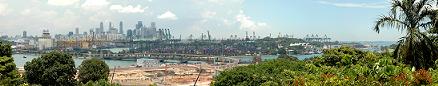 Singapore is het kleinste land van Zuidoost-Azi. Dit is een foto van de hoofdstad Singapore vanaf Sentosa, Shenton Way.