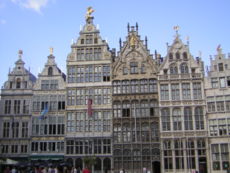 De Grote Markt van Antwerpen is een plein in de stad Antwerpen, gelegen in de oude stad, op wandelafstand van de Schelde. Het is een plein met veel gildehuizen..