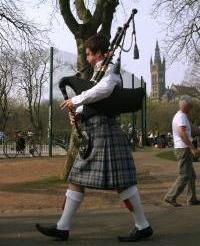 Schotland is bekend door het spelen op de doedelzak