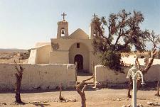 Een kerkje in de Atacama-woestijn in Chili.